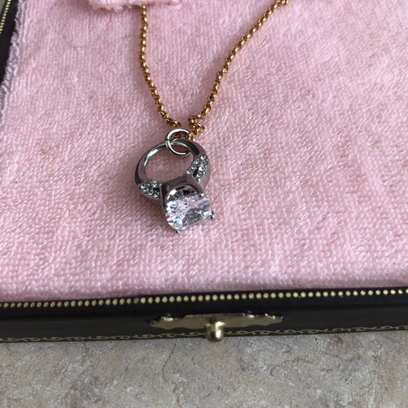 Juicy necklace - Picture 2 of 3